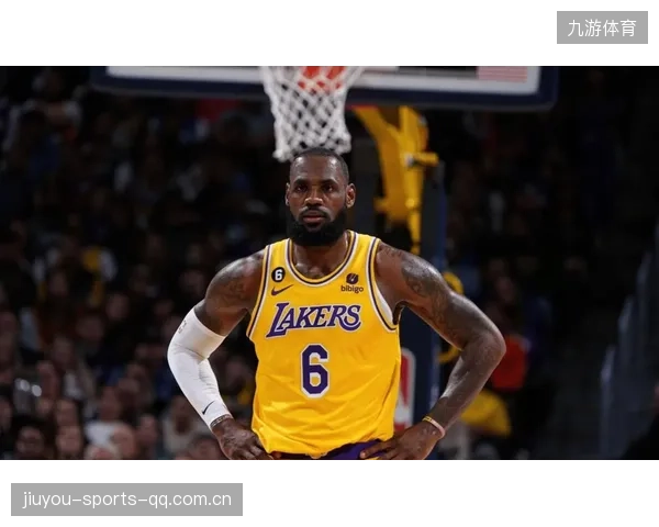 NBA周末“双雄大战”来袭！湖人127-103大胜国王，明日背靠背迎战勇士——你的球迷心理如何变化？